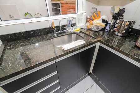 Casa de condomínio à venda com 70m², 2 quartos e 1 vagaCozinha