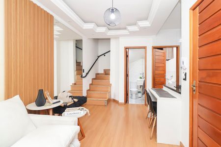 Casa de condomínio à venda com 70m², 2 quartos e 1 vagaSala