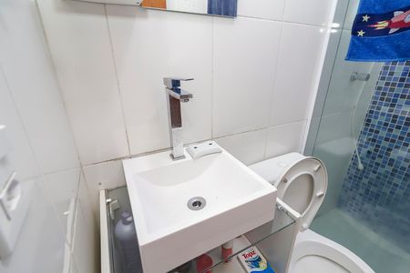 Casa de condomínio à venda com 70m², 2 quartos e 1 vagaBanheiro da Suíte 2