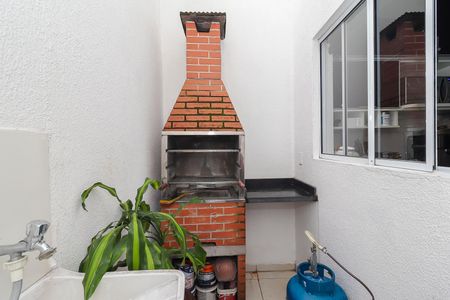 Casa de condomínio à venda com 70m², 2 quartos e 1 vagaÁrea de Serviço