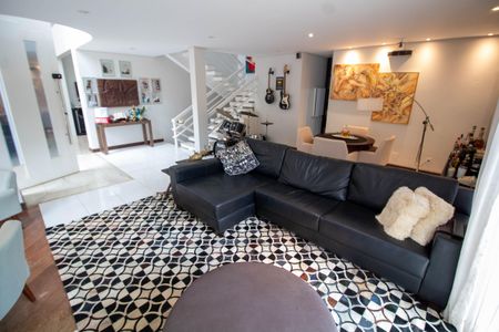 SALA de casa de condomínio para alugar com 5 quartos, 880m² em Colinas do Ermitage (sousas), Campinas