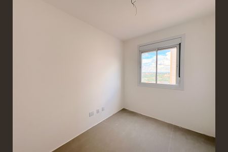 Apartamento à venda com 84m², 3 quartos e 2 vagasQuarto 2
