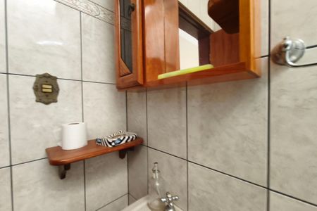 Casa para alugar com 252m², 3 quartos e 4 vagas Casa para alugar com 252m², 3 quartos e 4 vagasBanheiro Suíte 2