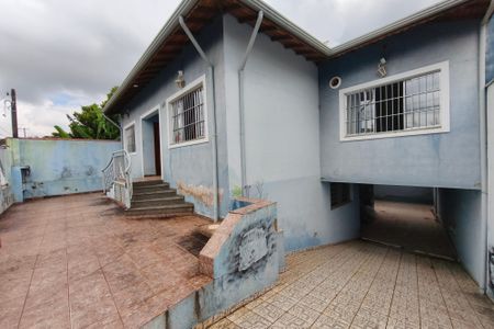 Casa para alugar com 252m², 3 quartos e 4 vagas Casa para alugar com 252m², 3 quartos e 4 vagasQuintal - Garagem