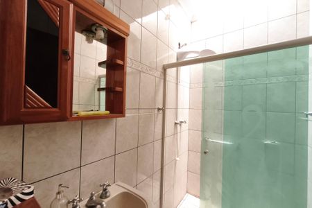 Casa para alugar com 252m², 3 quartos e 4 vagas Casa para alugar com 252m², 3 quartos e 4 vagasBanheiro Suíte 2