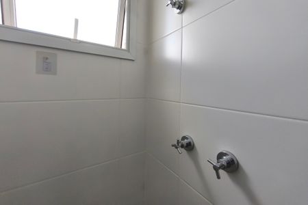 Banheiro Suíte de apartamento à venda com 2 quartos, 57m² em Centro, Campinas