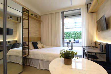 Sala/Quarto de kitnet/studio à venda com 1 quarto, 35m² em Indianópolis, São Paulo