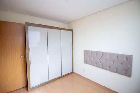 Quarto 2 de apartamento para alugar com 2 quartos, 50m² em Chacaras Reunidas Santa Terezinha, Contagem