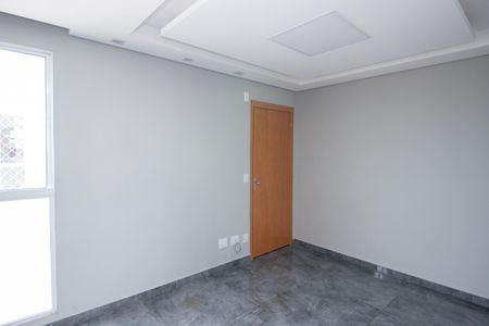 Sala de apartamento para alugar com 2 quartos, 50m² em Chacaras Reunidas Santa Terezinha, Contagem