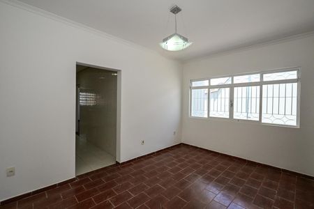 Sala 1 de casa à venda com 4 quartos, 287m² em Parque Pinheiros, Taboão da Serra