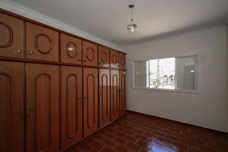 Casa à venda com 287m², 4 quartos e 2 vagasQuarto 1