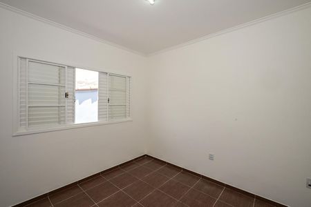 Casa à venda com 287m², 4 quartos e 2 vagasQuarto 2