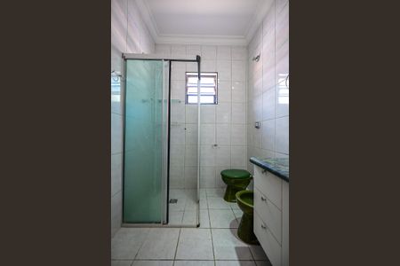 Casa à venda com 287m², 4 quartos e 2 vagasBanheiro 1