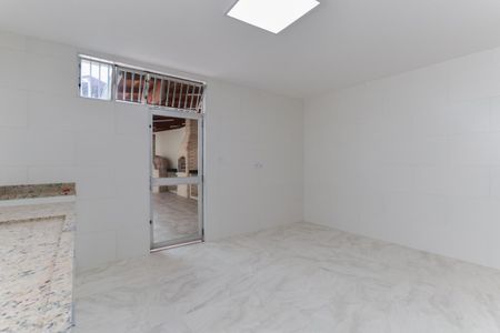 Casa para alugar com 450m², 3 quartos e 5 vagasCozinha