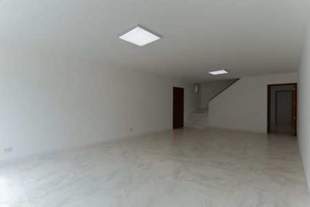 Casa para alugar com 450m², 3 quartos e 5 vagasSala de estar