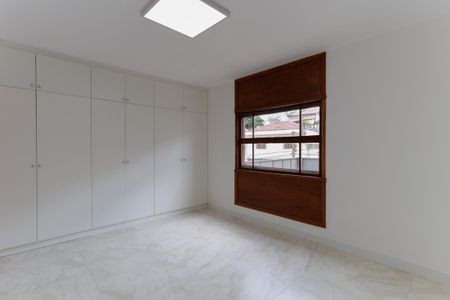 Casa para alugar com 450m², 3 quartos e 5 vagasQuarto 1