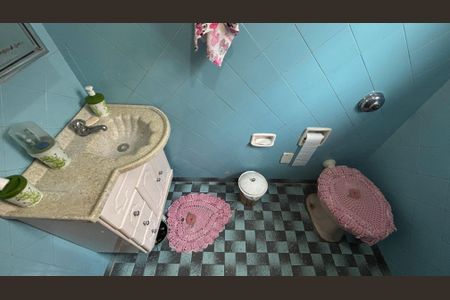 Casa à venda com 220m², 2 quartos e 1 vagaBanheiro