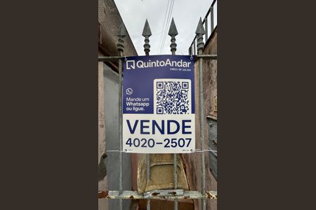 Casa à venda com 220m², 2 quartos e 1 vagaFachada