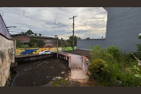 Casa à venda com 220m², 2 quartos e 1 vagaQuintal