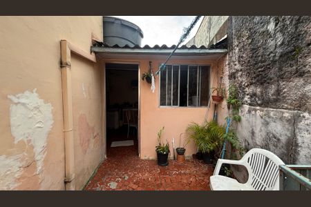 Casa à venda com 220m², 2 quartos e 1 vagaQuintal