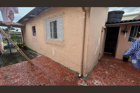 Casa à venda com 220m², 2 quartos e 1 vagaQuintal