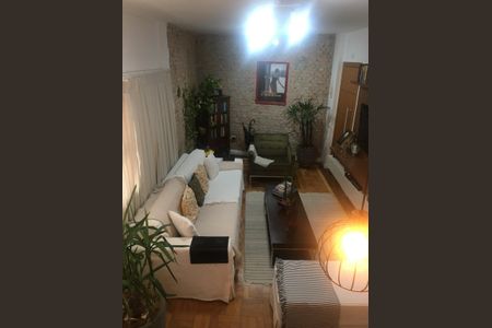 Apartamento à venda com 147m², 3 quartos e 1 vaga Apartamento à venda com 147m², 3 quartos e 1 vagaSala