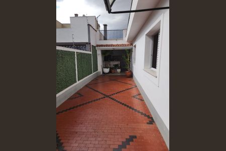 Casa à venda com 240m², 2 quartos e 5 vagasFoto 24