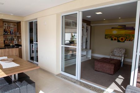 Apartamento à venda com 136m², 4 quartos e 3 vagasVaranda com churrasqueira