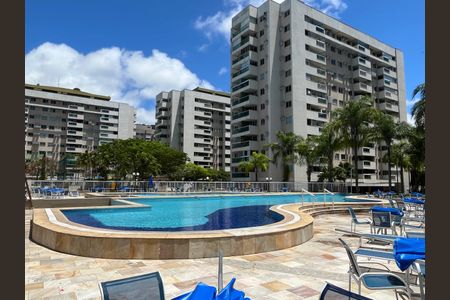 Apartamento à venda com 66m², 2 quartos e 1 vagaÁrea comum - Piscina
