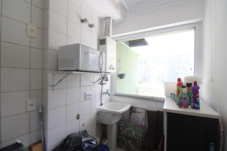 Apartamento à venda com 66m², 2 quartos e 1 vagaÁrea de serviço