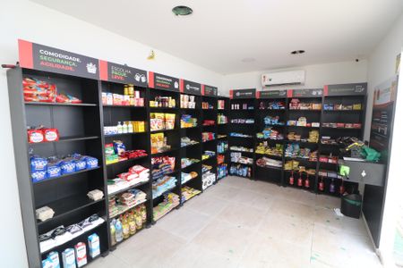 Apartamento para alugar com 48m², 2 quartos e 1 vagaMini Mercado