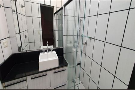 Casa para alugar com 3 quartos, 240m² em Vila Marina, São Paulo