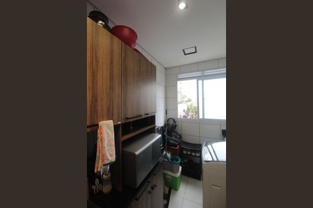 Apartamento à venda com 56m², 2 quartos e 1 vagaCozinha e Área de Serviço