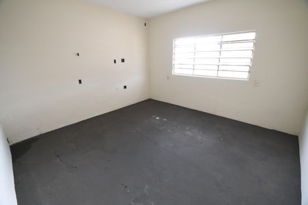 Casa à venda com 127m², 3 quartos e 4 vagasQuarto de Serviço