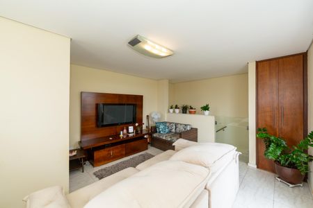 Apartamento à venda com 130m², 2 quartos e 2 vagasSALA