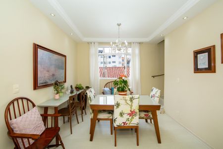 Apartamento à venda com 130m², 2 quartos e 2 vagasSALA