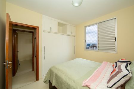 Apartamento à venda com 130m², 2 quartos e 2 vagasQUARTO2