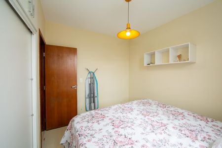 Apartamento à venda com 130m², 2 quartos e 2 vagasQUARTO1