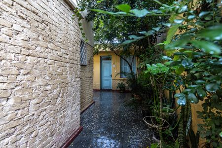 Casa para alugar com 252m², 5 quartos e 3 vagas Casa para alugar com 252m², 5 quartos e 3 vagasQuintal