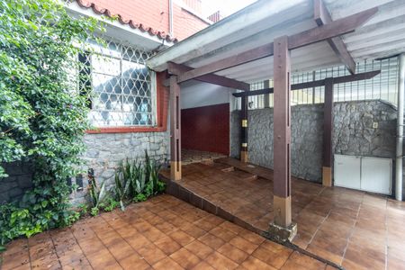 Casa para alugar com 252m², 5 quartos e 3 vagas Casa para alugar com 252m², 5 quartos e 3 vagasGaragem