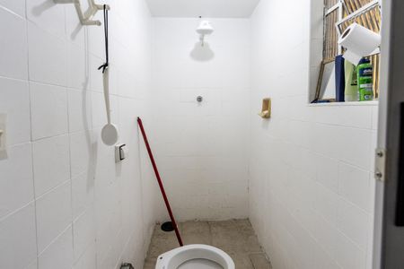 Casa para alugar com 252m², 5 quartos e 3 vagas Casa para alugar com 252m², 5 quartos e 3 vagasQuarto 3 - Banheiro da Edícula