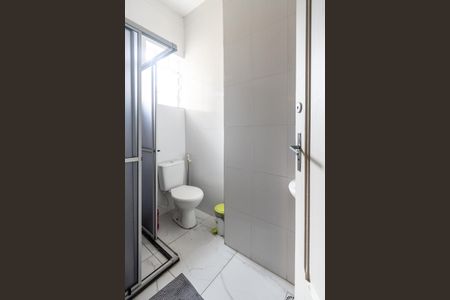 Casa para alugar com 252m², 5 quartos e 3 vagas Casa para alugar com 252m², 5 quartos e 3 vagasBanheiro do Corredor