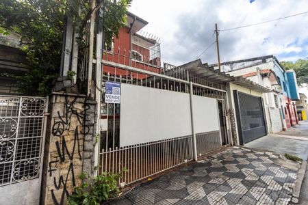 Casa para alugar com 252m², 5 quartos e 3 vagas Casa para alugar com 252m², 5 quartos e 3 vagasFachada da Casa