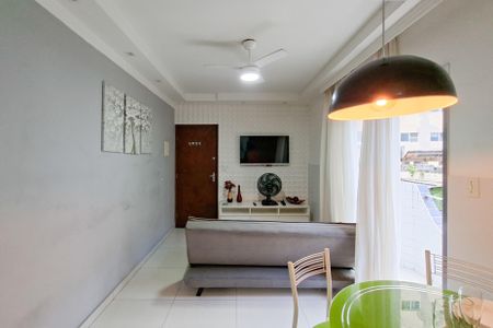 Sala de apartamento para alugar com 1 quarto, 1m² em Vila Tupi, Praia Grande