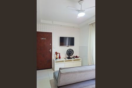Sala de apartamento para alugar com 1 quarto, 1m² em Vila Tupi, Praia Grande