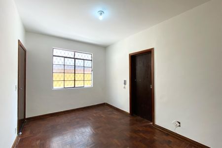Apartamento para alugar com 75m², 3 quartos e 1 vaga