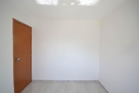 Quarto 1 de apartamento para alugar com 2 quartos, 50m² em Jardim Alvorada, Nova Iguaçu