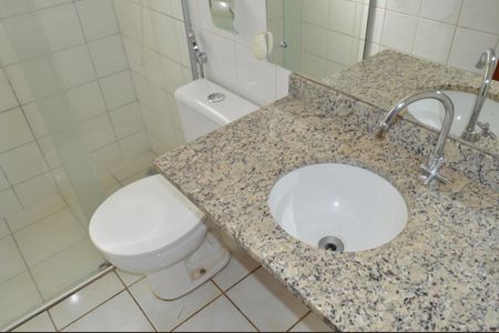 Casa de condomínio para alugar com 70m², 4 quartos e 3 vagasBanheiro 