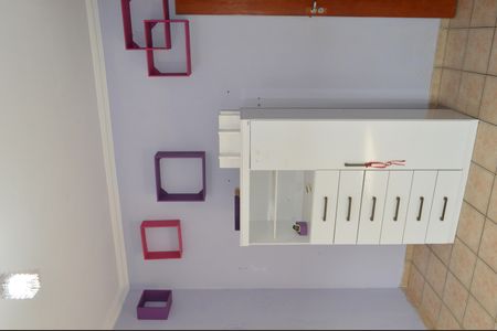 Casa de condomínio para alugar com 70m², 4 quartos e 3 vagasQuarto 2