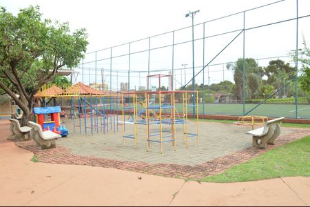 Casa de condomínio para alugar com 70m², 4 quartos e 3 vagasÁrea comum - Playground